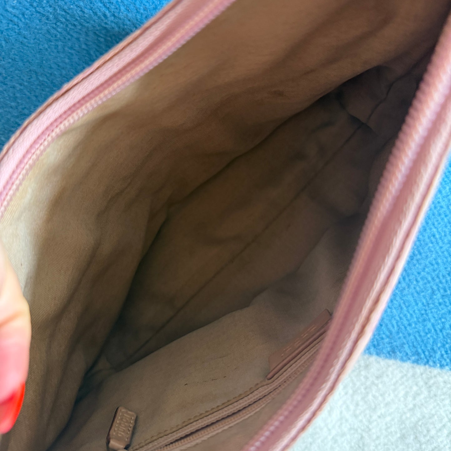 Pre-Owned Pink GG Canvas Hobo Bag