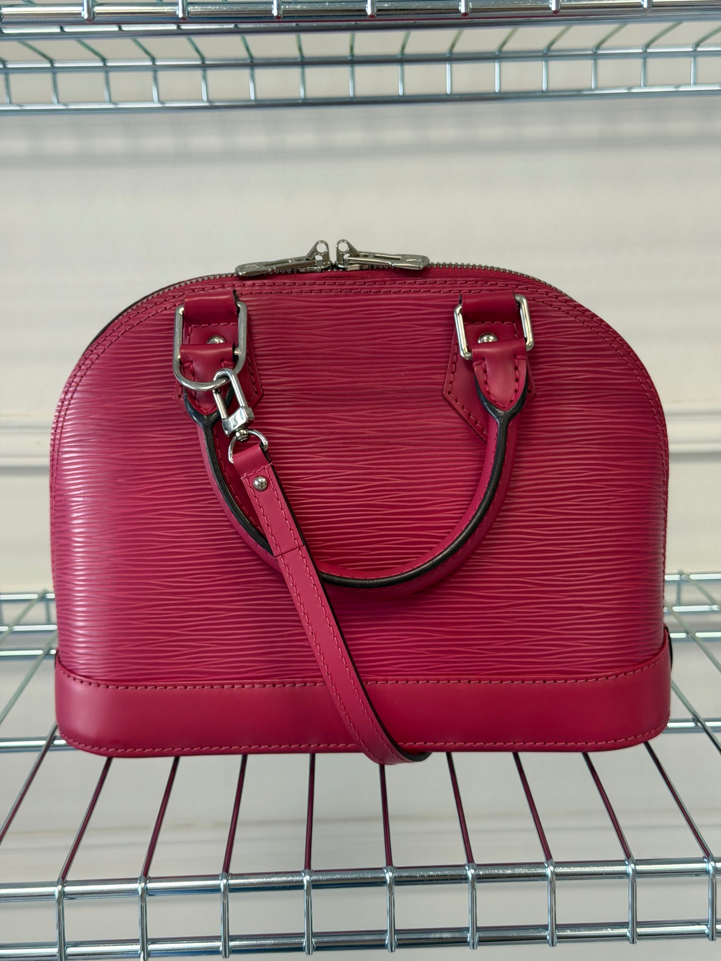 Pre-Owned Pink Epileather Alma BB