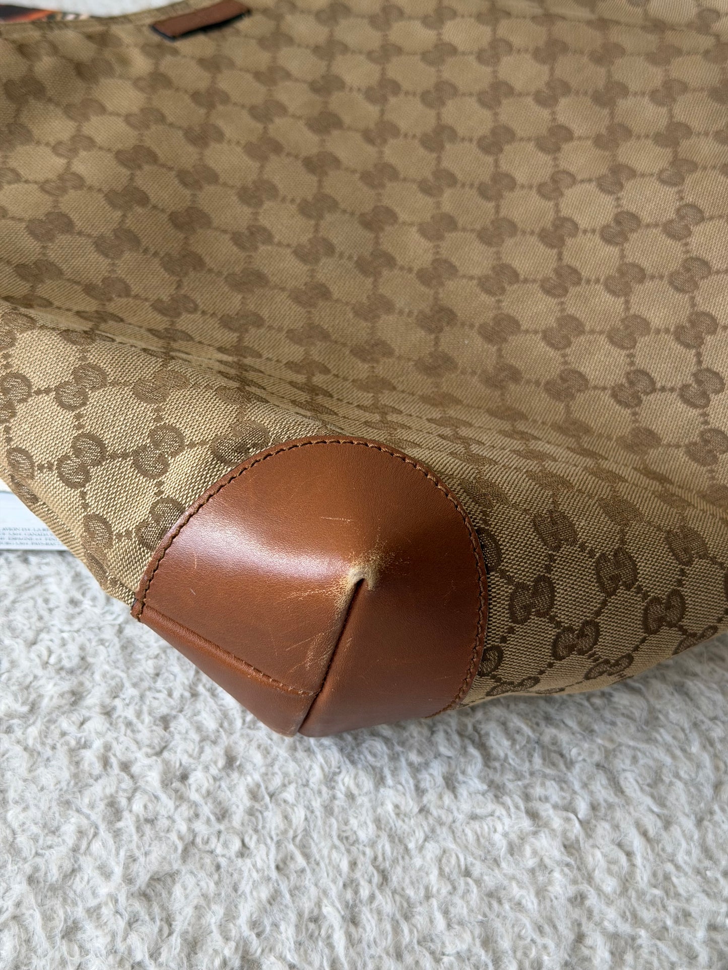Pre-Owned Beige GG Canvas Crossbody Bag