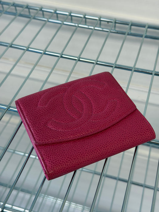 Pre-Owned Pink Caviar Leather Wallet
