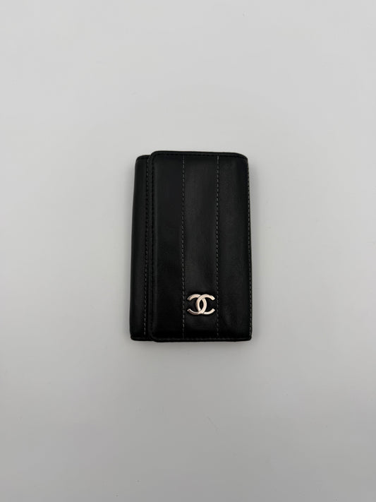 Pre-Owned Black Piano-Quilted Lambskin Leather Keyholder