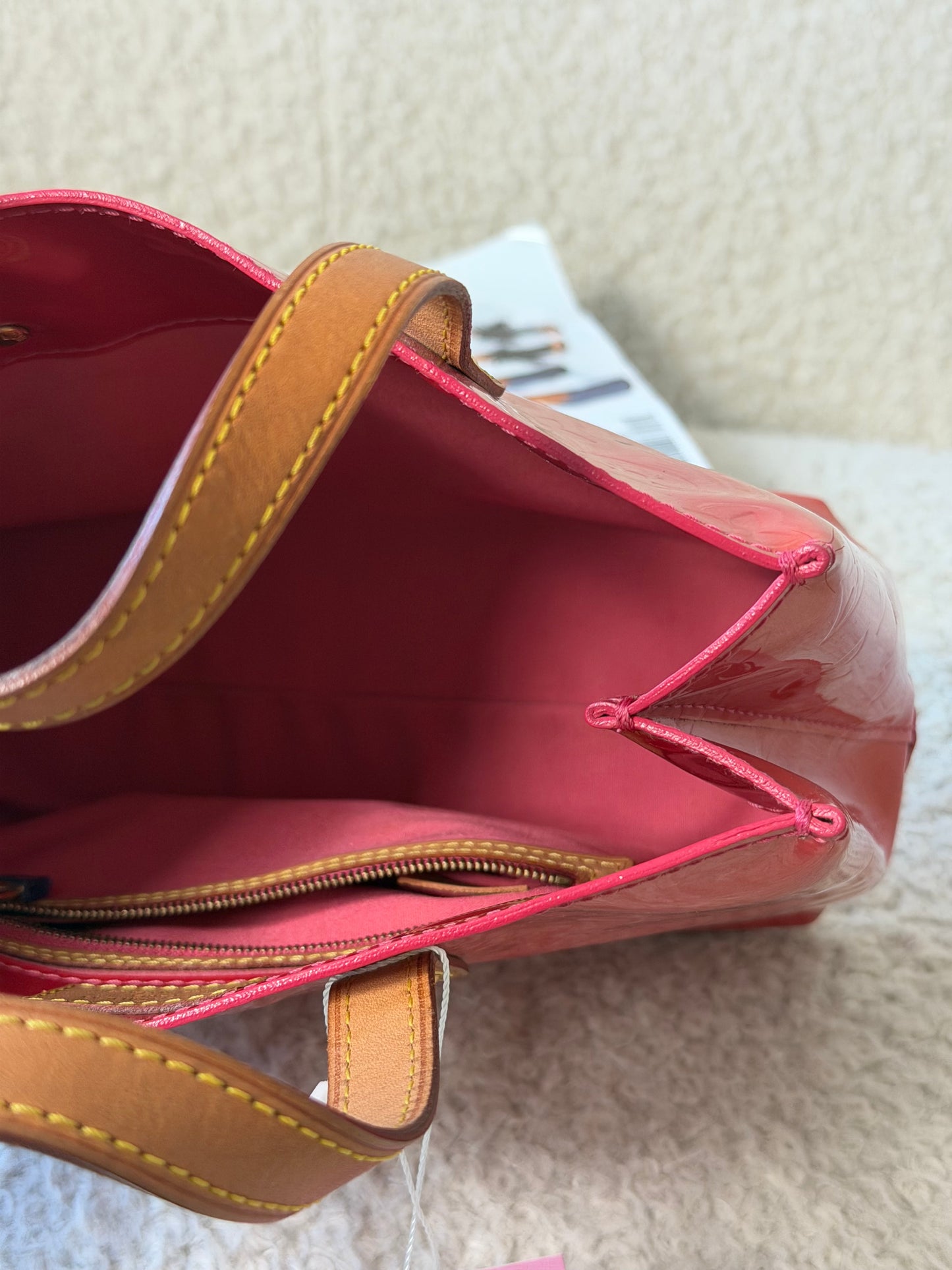 Pre-Owned Red/Pink Monogram Vernis Leather Reade PM