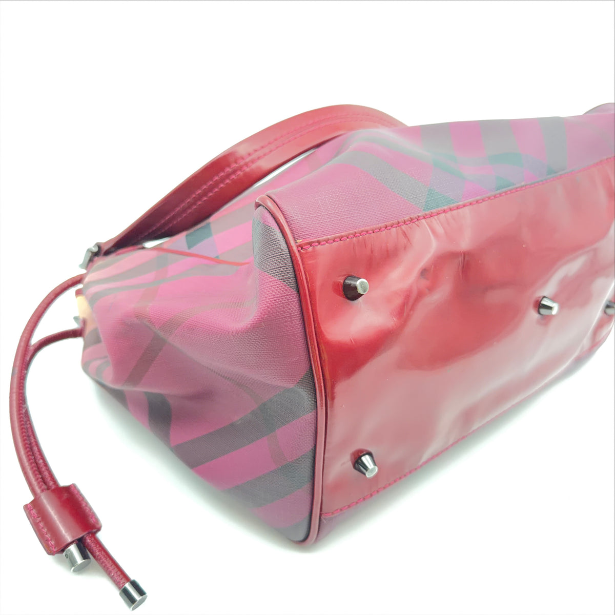 Pre-Owned Red Gradient Novacheck Coated Canvas Shoulder Bag