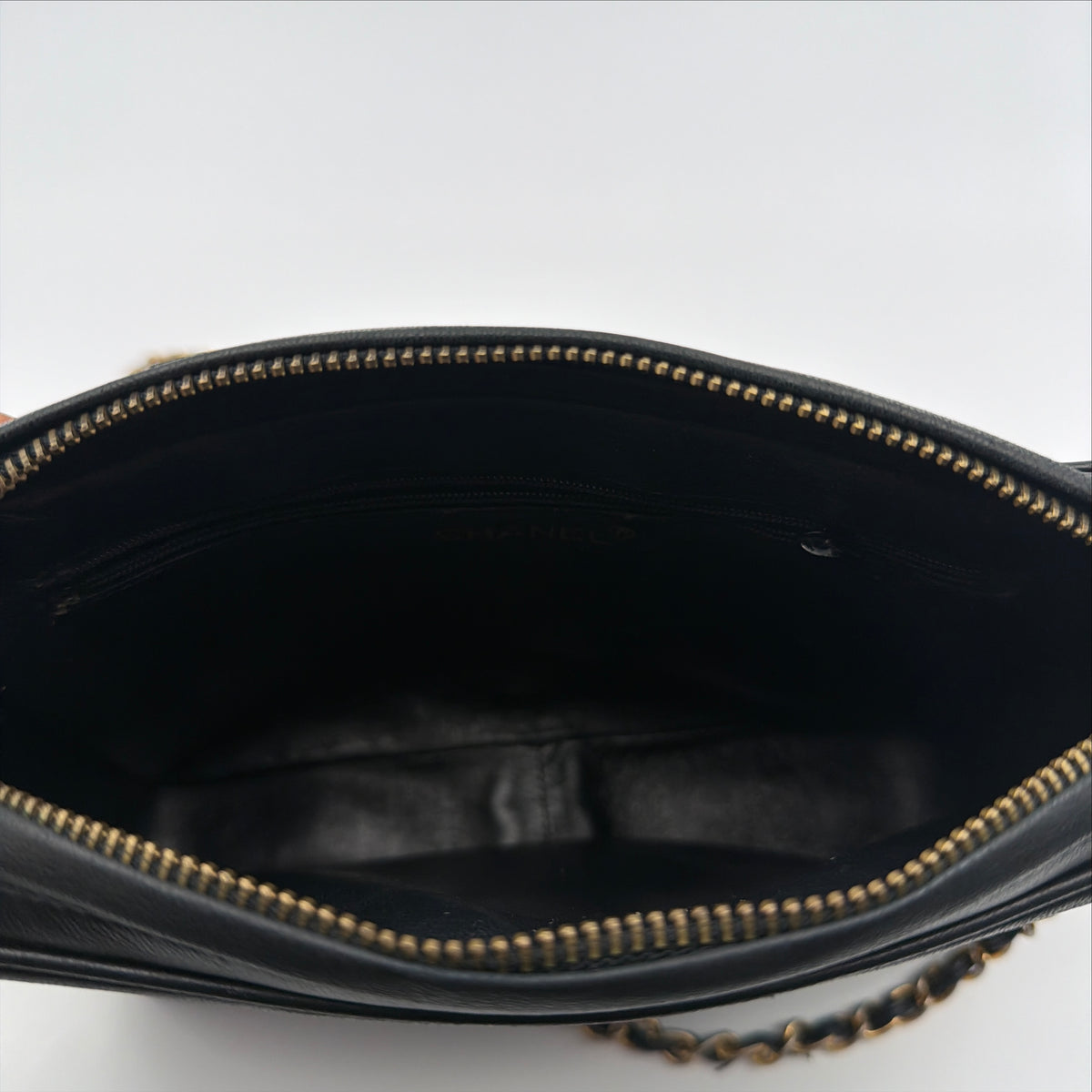 Pre-Owned Black CC Lambskin Camera Bag