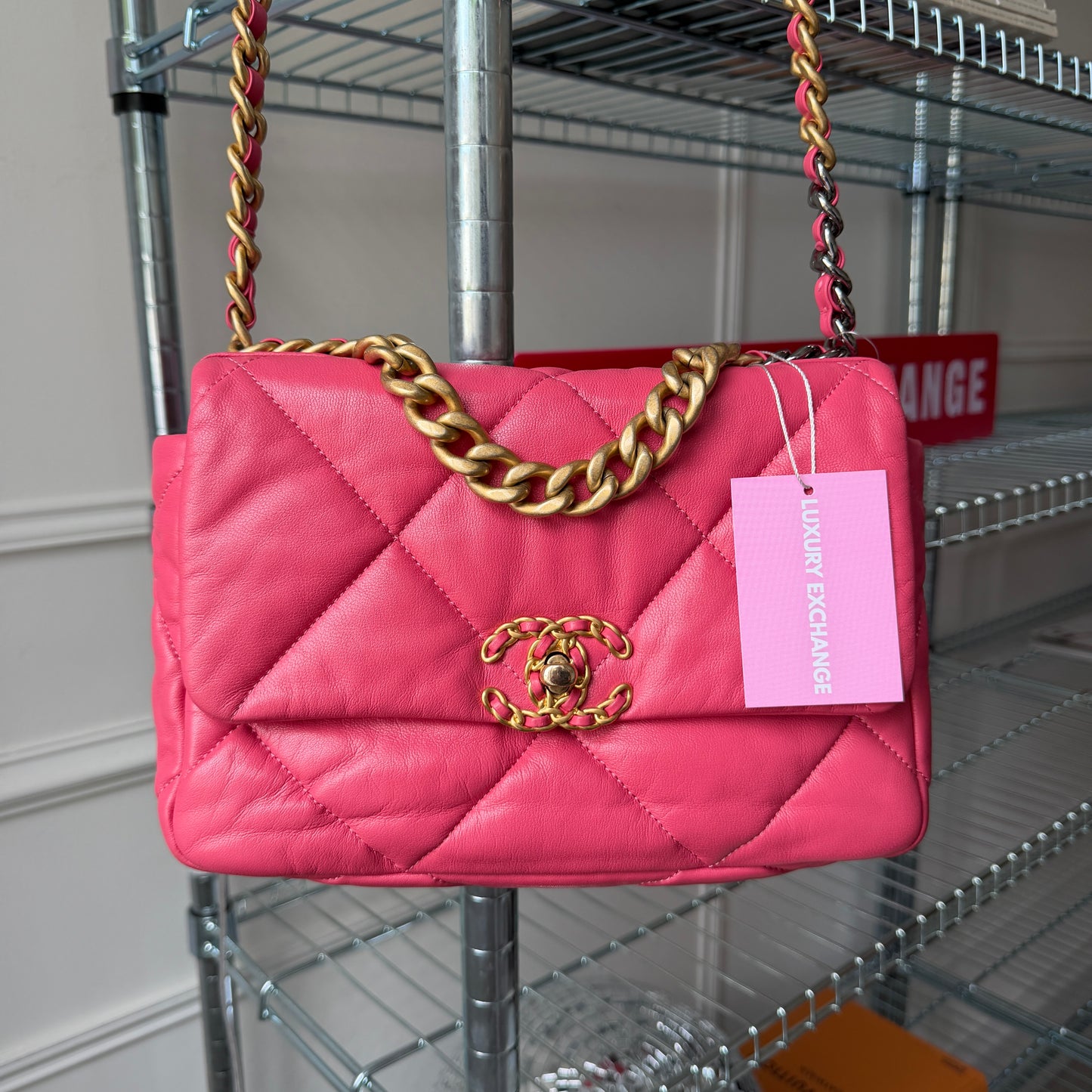 Pre-Owned Pink Shiny Lambskin Leather 19 Crossbody Bag