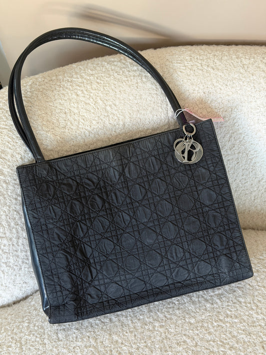 Pre-Owned Black Matelassé Fabric Shoulder Bag