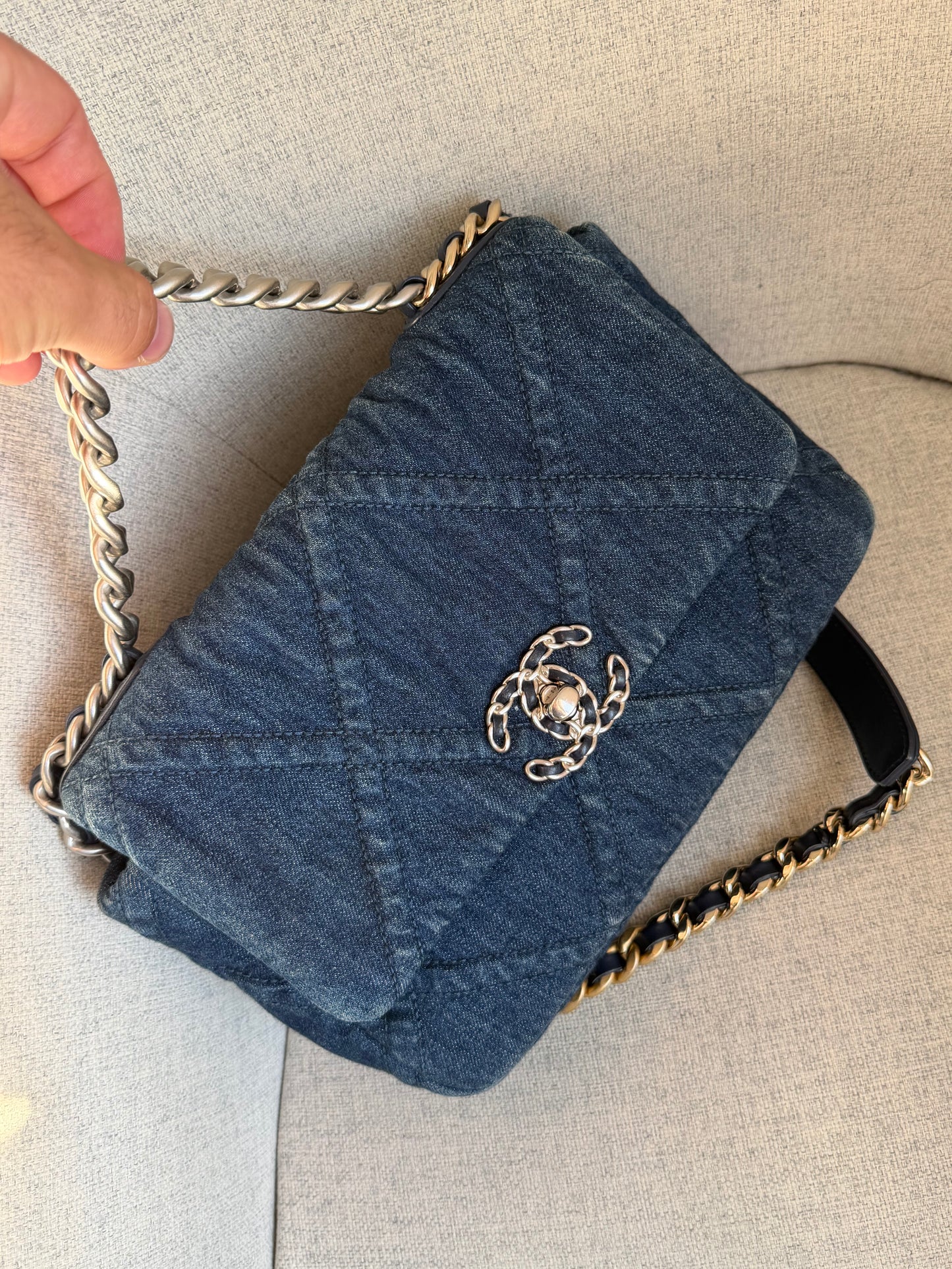 Pre-Owned Blue Denim 19 Crossbody Bag
