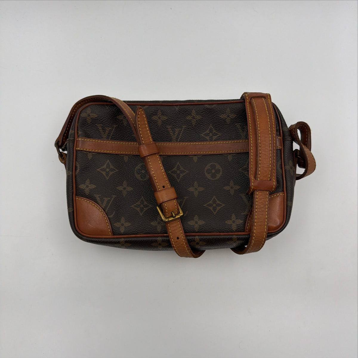 Pre-Owned LV Monogram Canvas Trocadero 23 Crossbody Bag