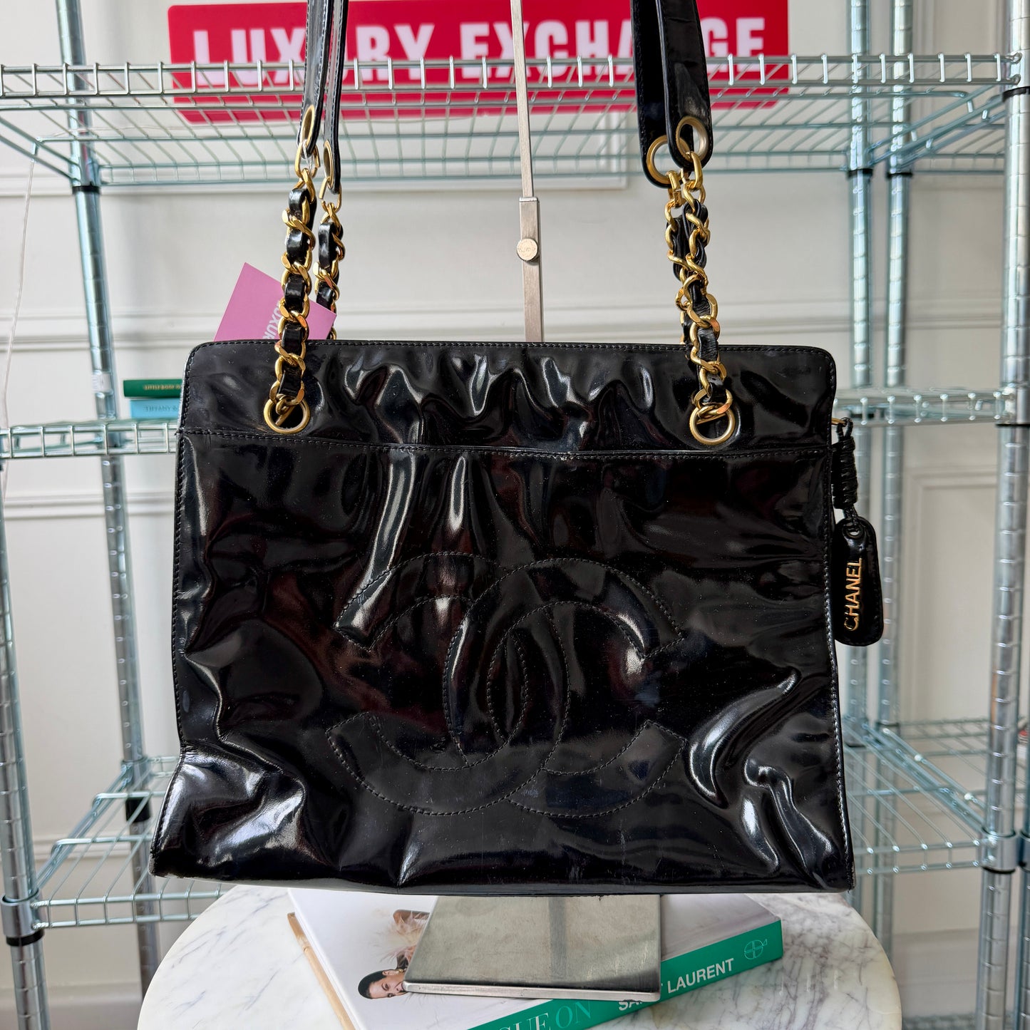 Pre-Owned Black Patent Leather Shoulder Bag
