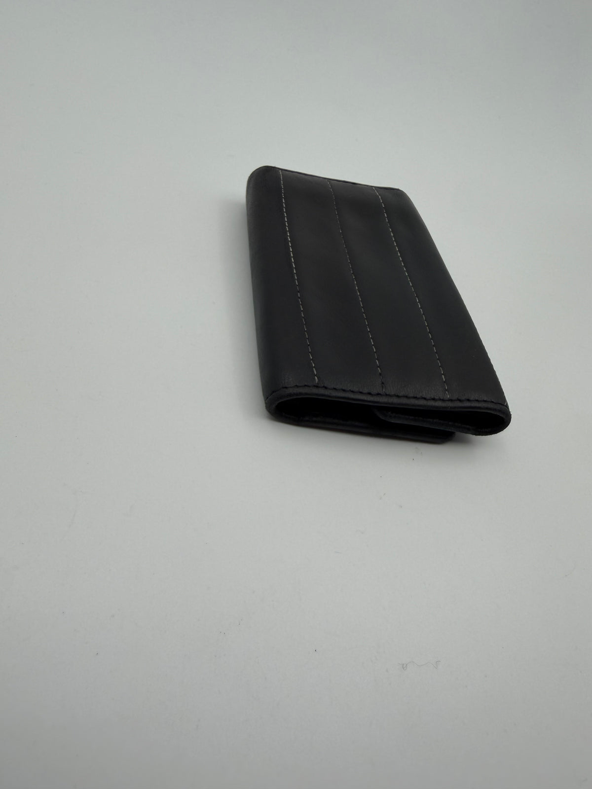 Pre-Owned Black Piano-Quilted Lambskin Leather Keyholder