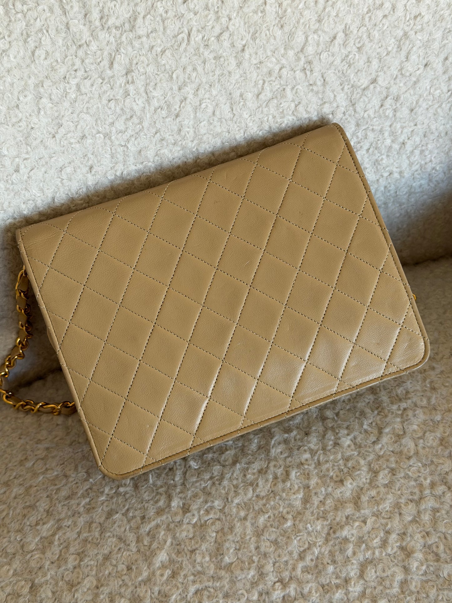 Pre-Owned Beige Matelassé Lambskin Leather Single Flap Shoulder Bag