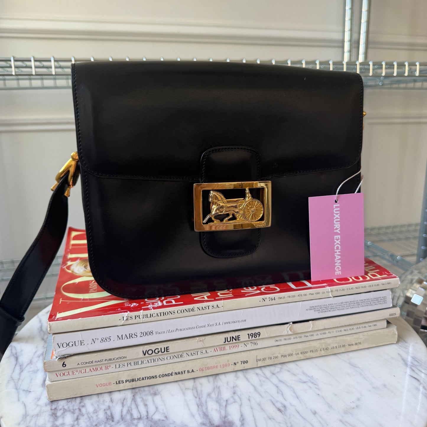 Pre-Owned Black Box Leather Carriage Shoulder Bag