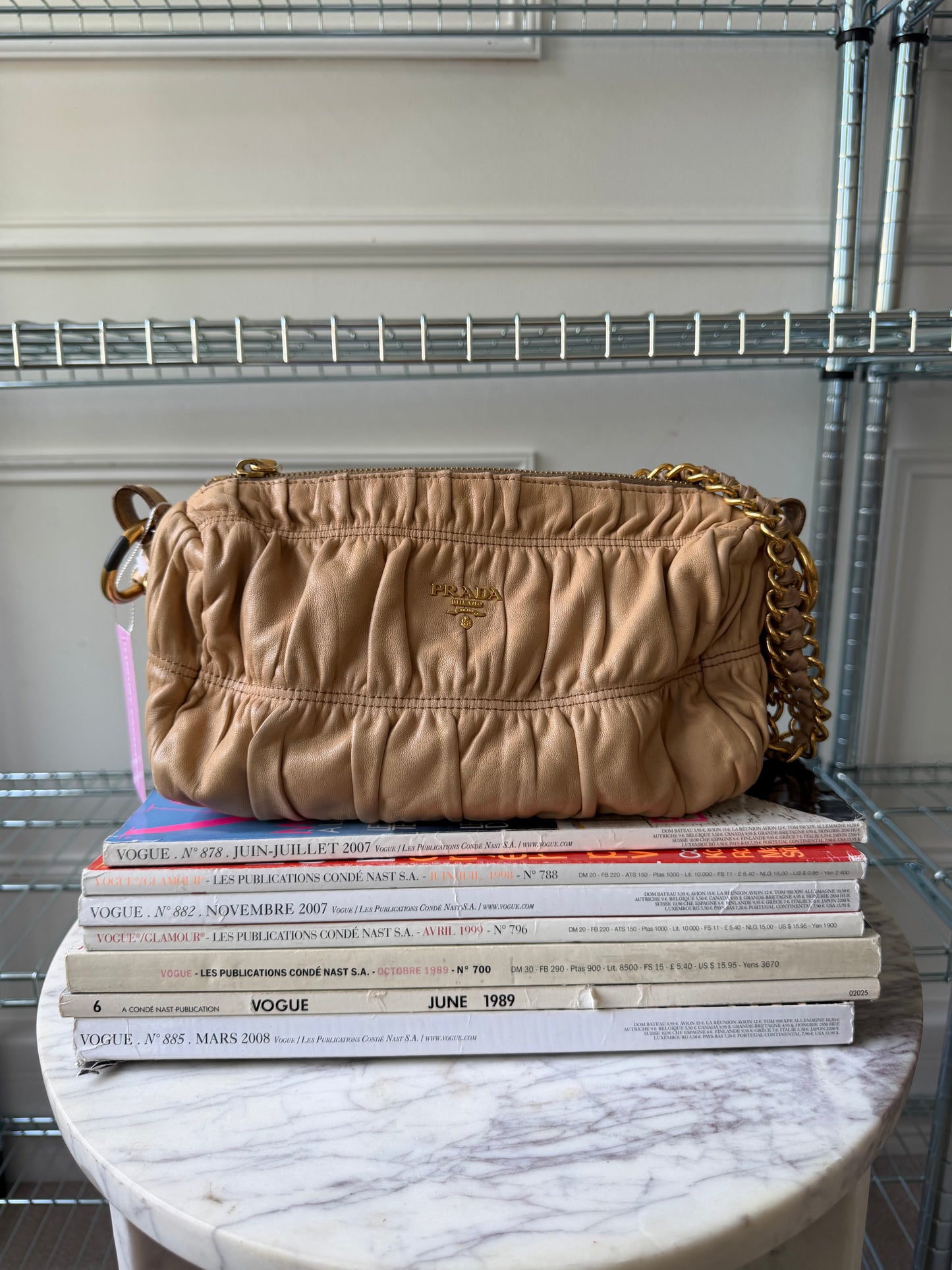 Pre-Owned Beige Ruffled Leather Shoulder Bag