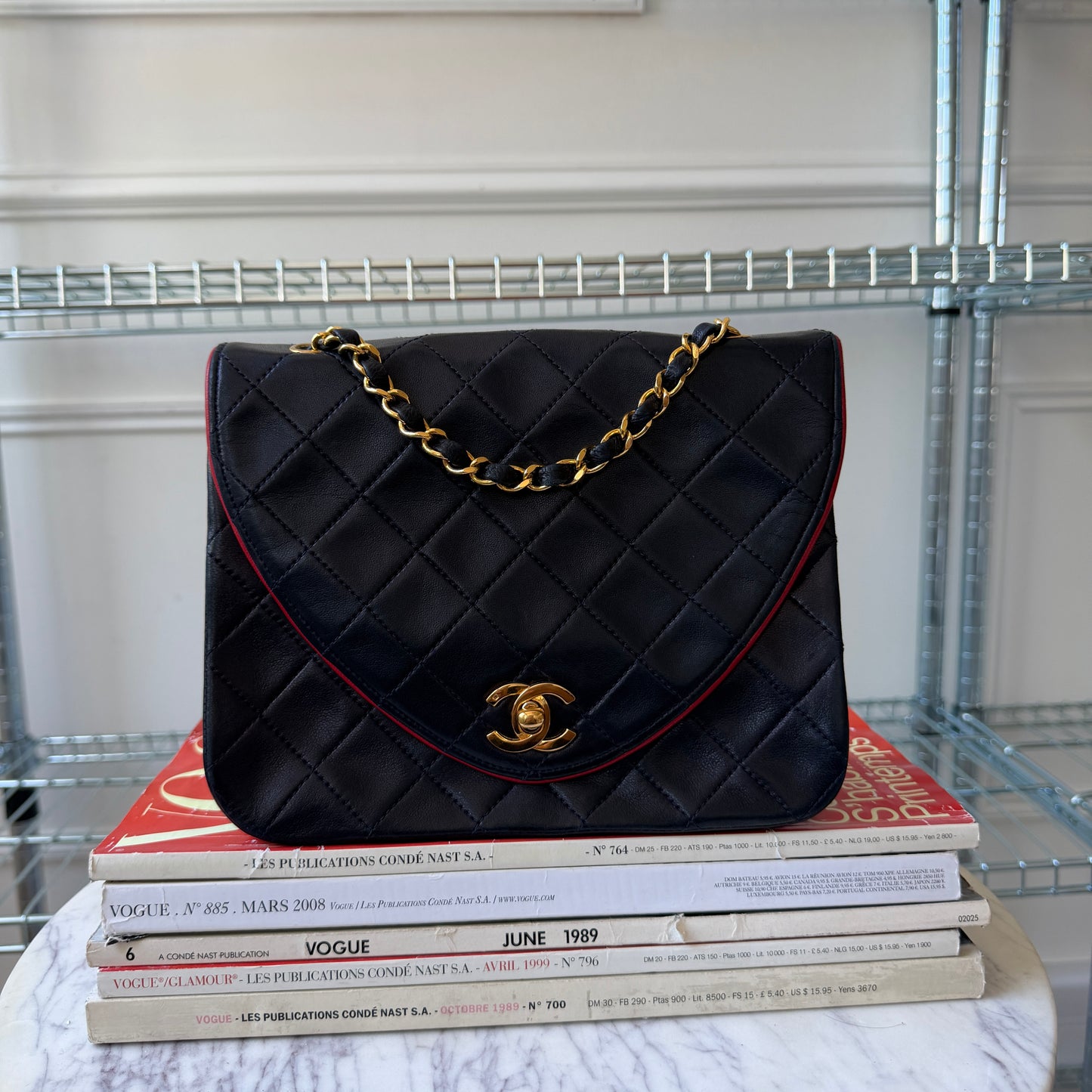 Pre-Owned Bi-Colour Black Lambskin Envelope Single Flap Shoulder Bag