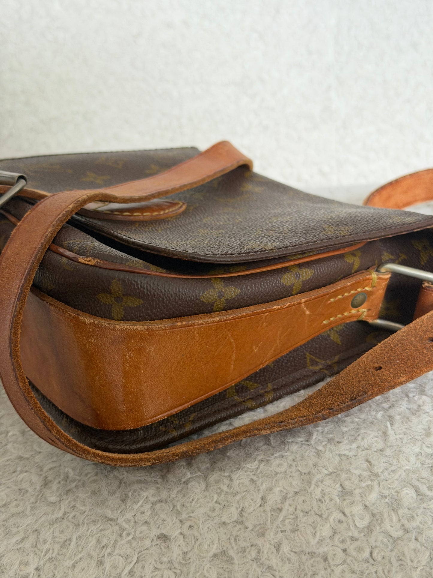 Pre-Owned LV Monogram Canvas Cartouchiere MM