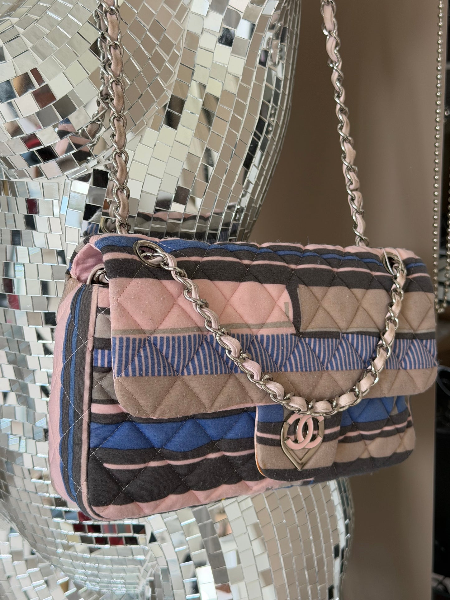 Pre-Owned Multi-Colour Fabric Single Flap w/Heart Hardware