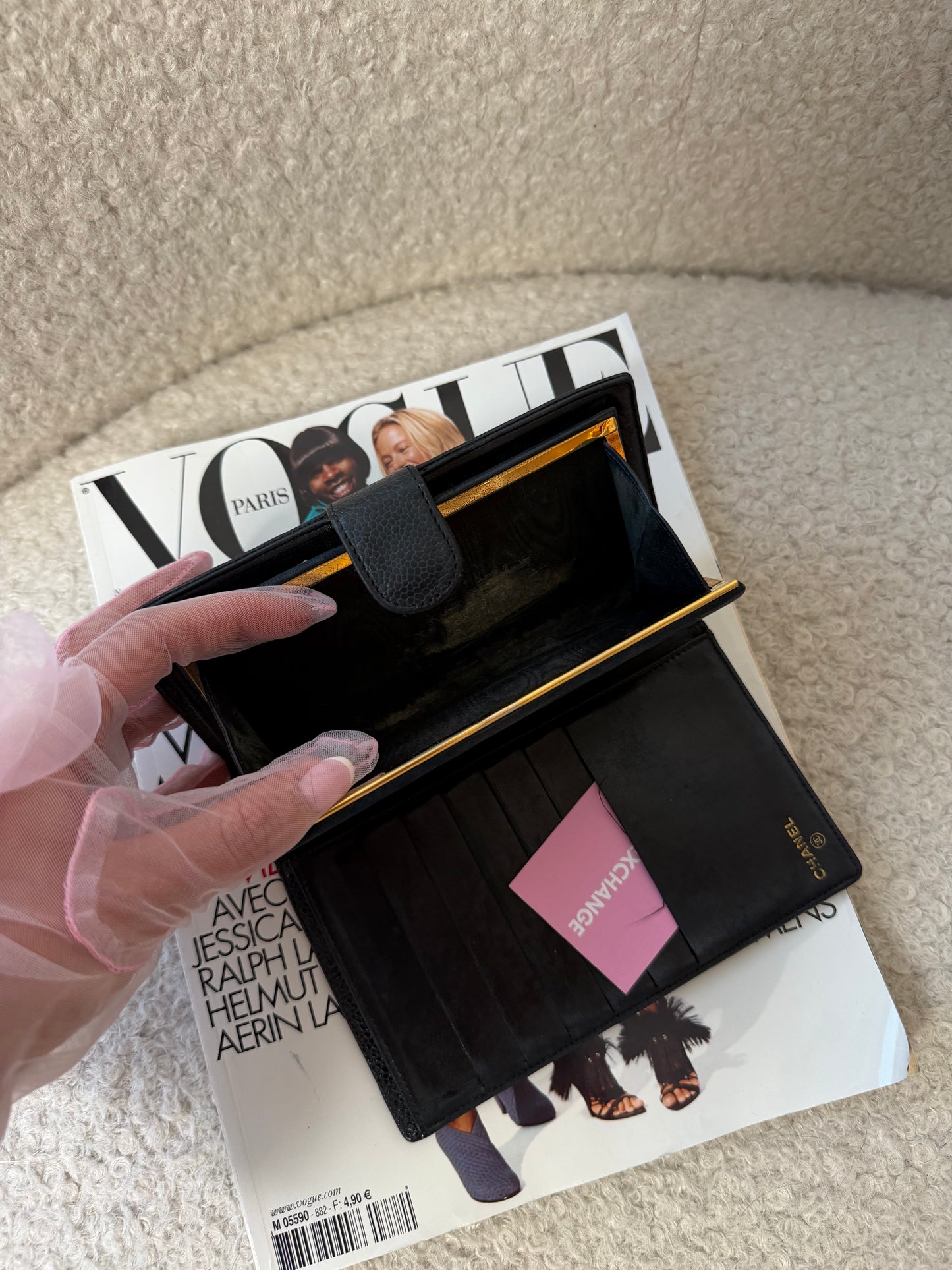Pre-Owned Black Caviar Leather Wallet