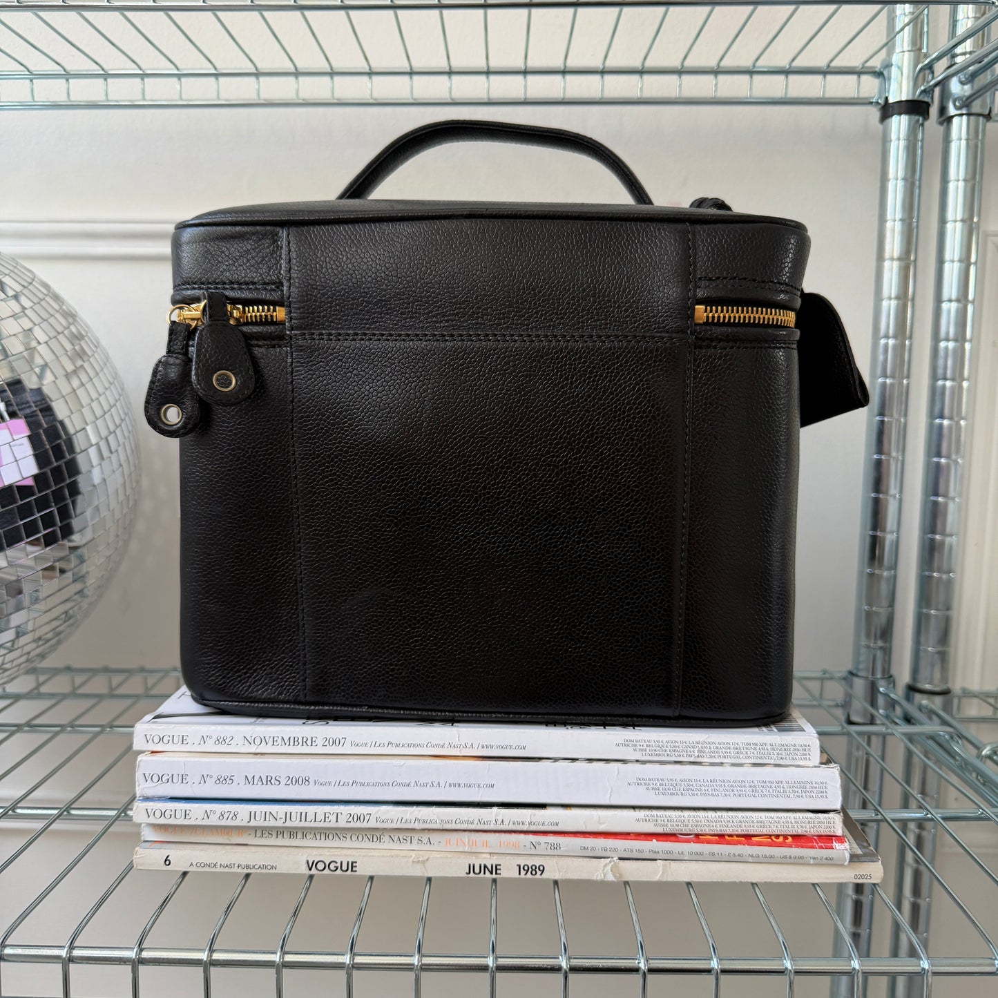 Pre-Owned Black Caviar Leather Large Vanity Bag