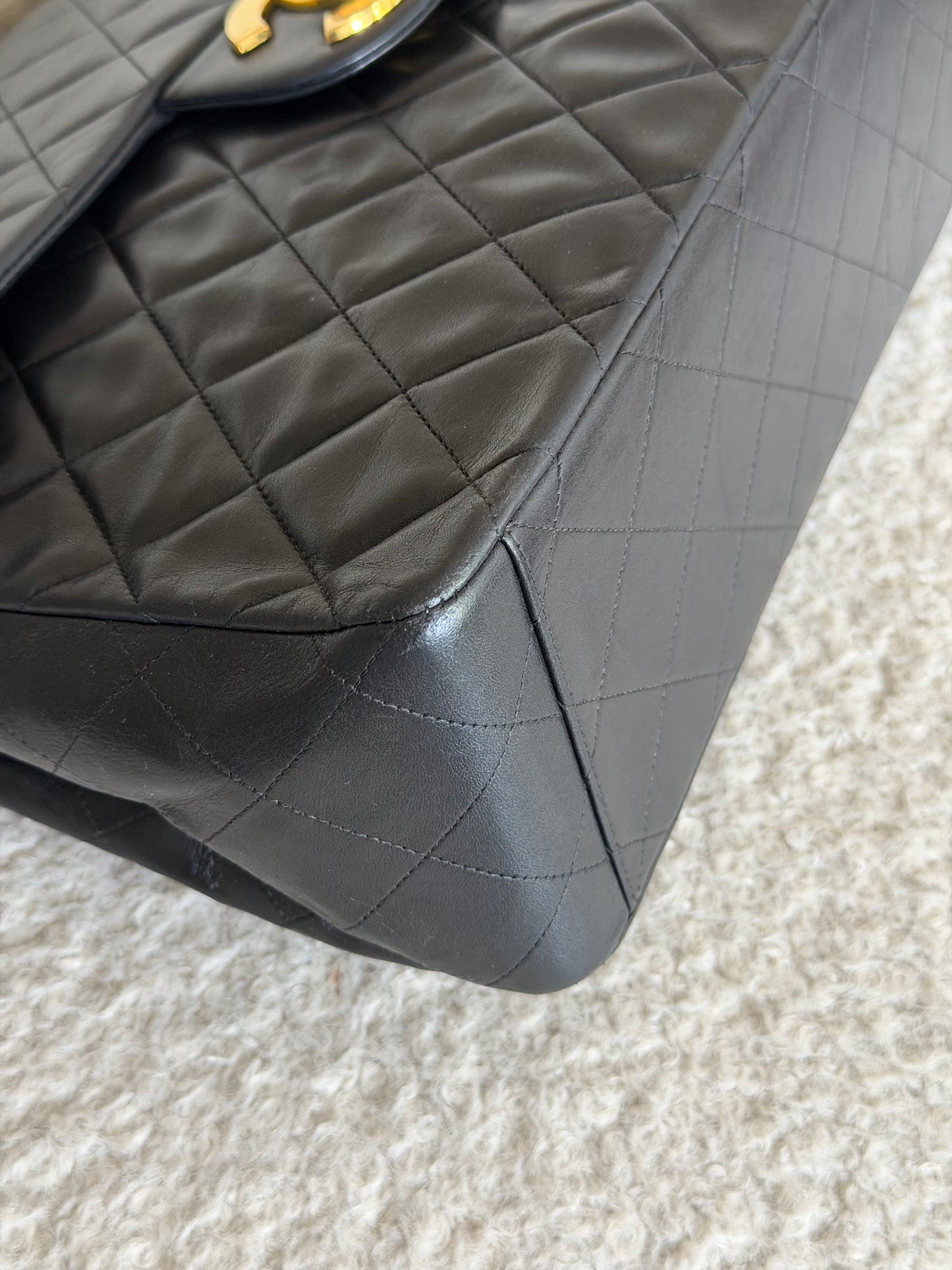 Pre-Owned Black Matelassé Lambskin Maxi Single Flap
