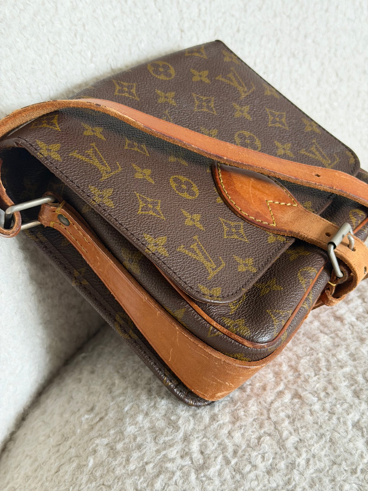Pre-Owned LV Monogram Canvas Cartouchiere MM