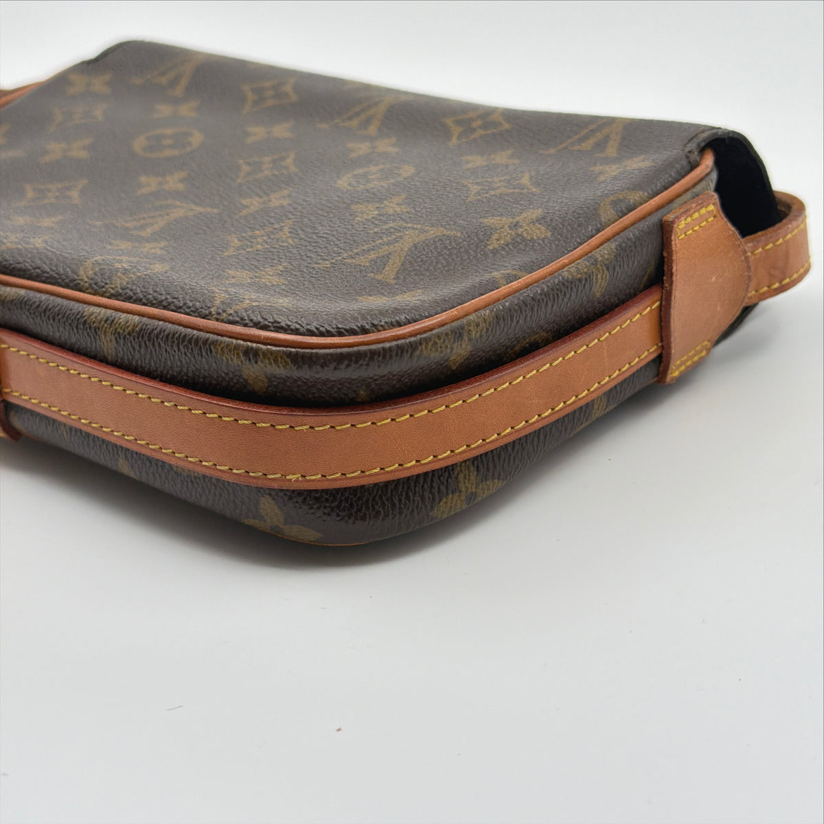 Pre-Owned LV Monogram Canvas Saint Germain 23 Crossbody Bag