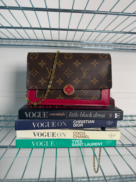 Pre-Owned LV Monogram Canvas Flore Wallet on Chain