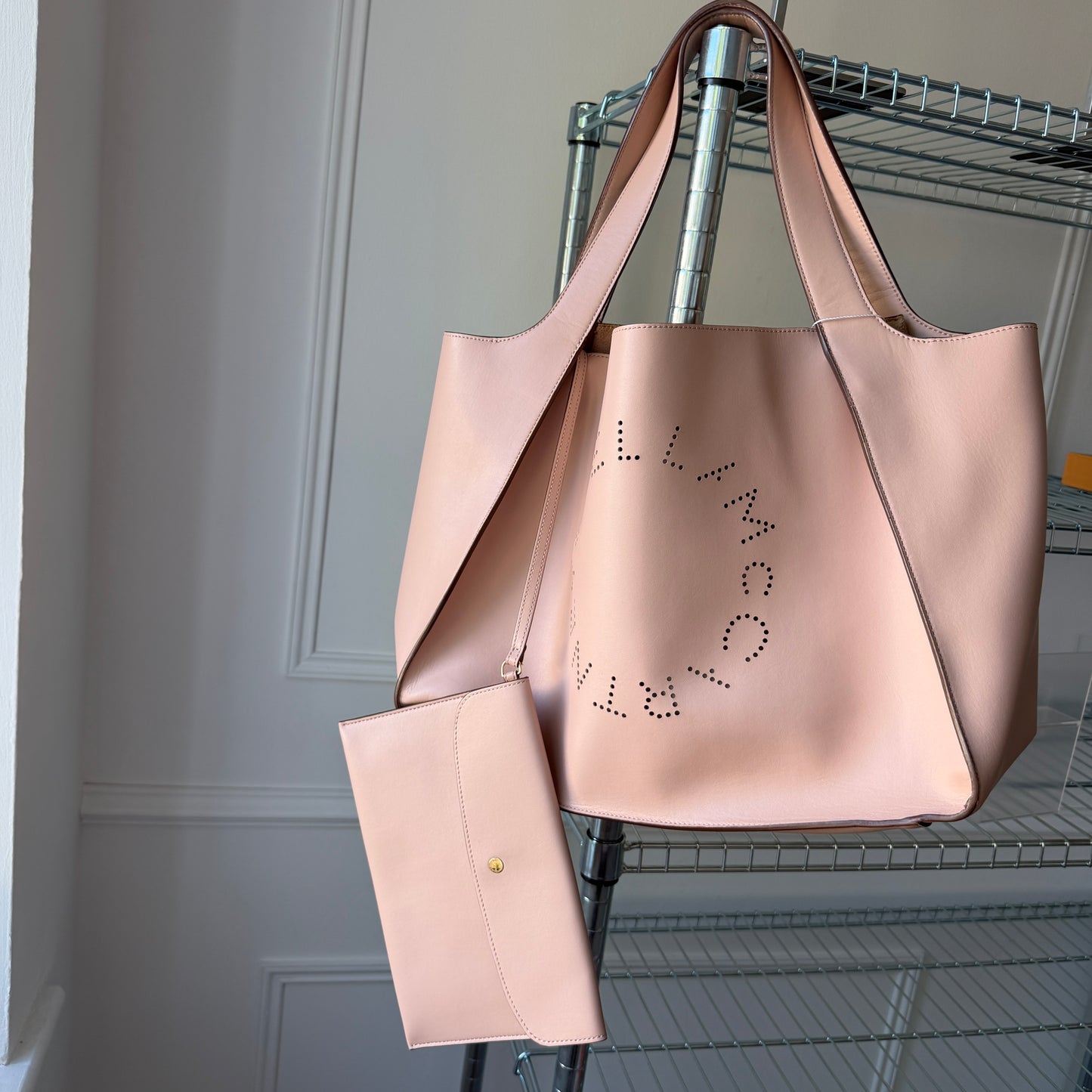 Pre-Owned Pink Leather Shopper Tote
