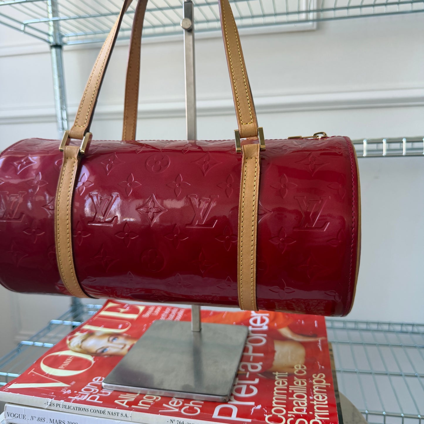 Pre-Owned Red Monogram Vernis Leather Papillon 30