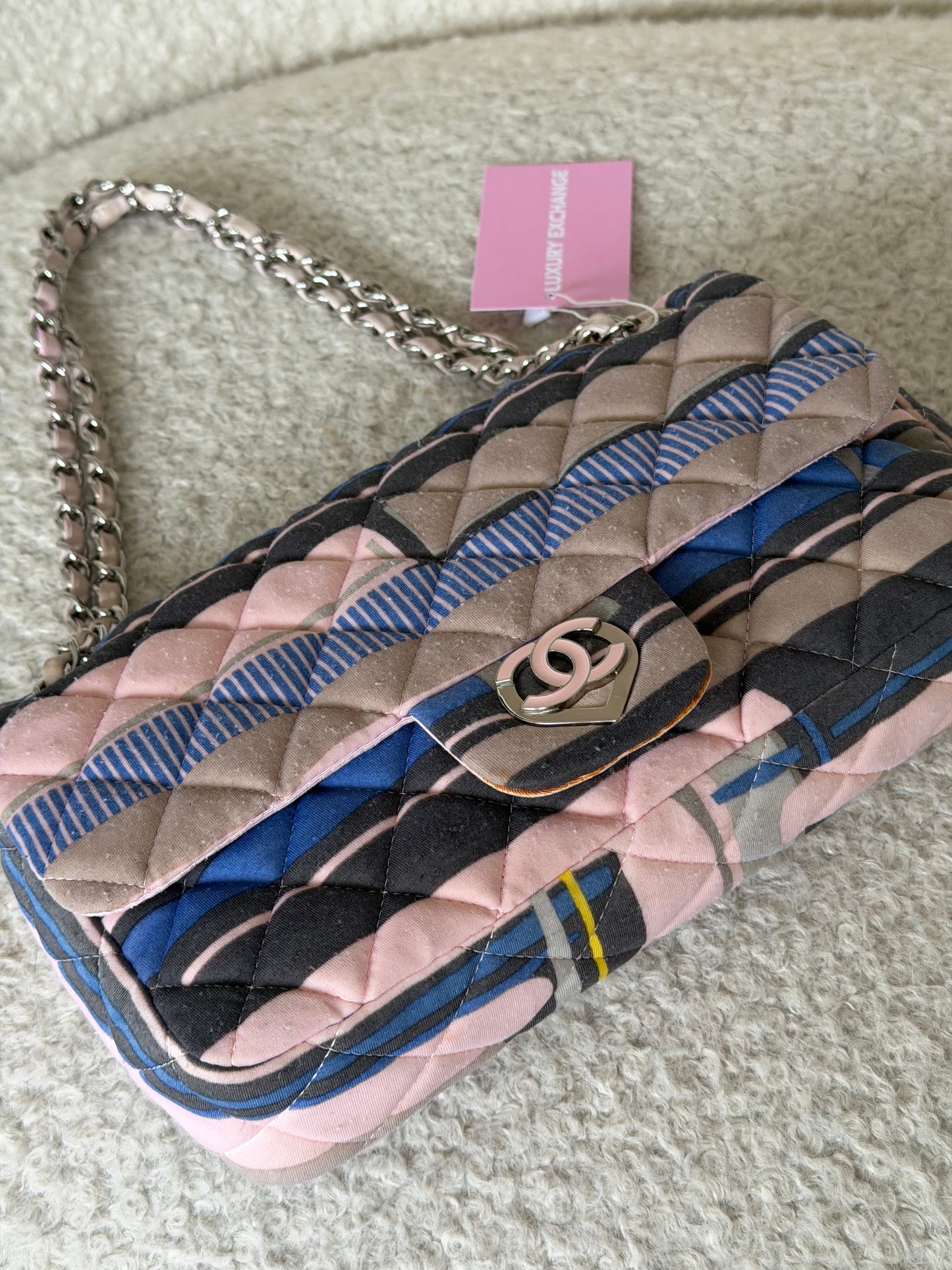 Pre-Owned Multi-Colour Fabric Single Flap w/Heart Hardware