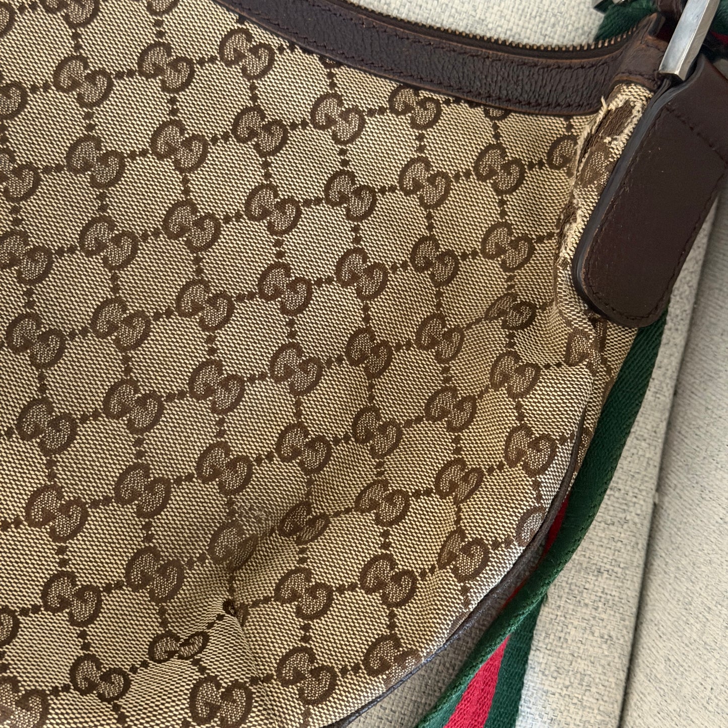 Pre-Owned Beige GG Canvas Crossbody Bag