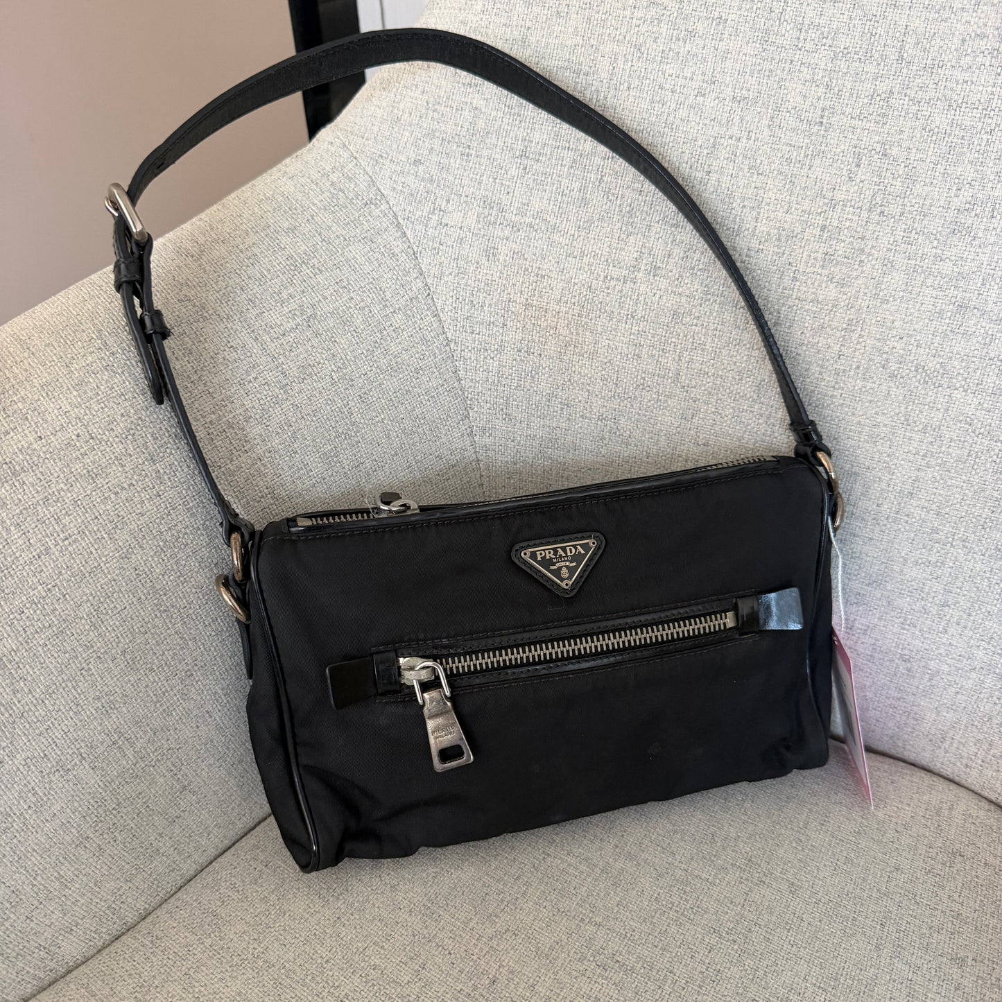 Pre-Owned Black Nylon Shoulder Bag