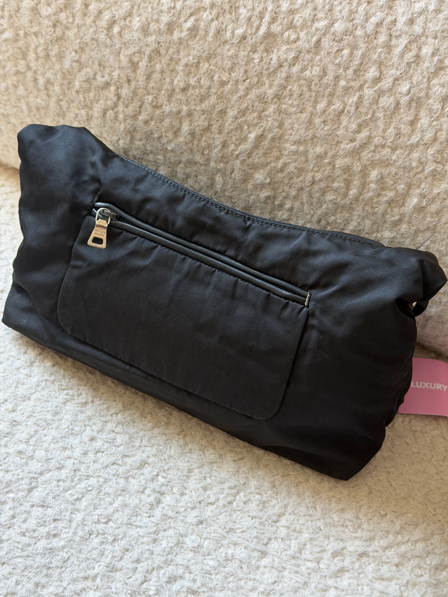 Pre-Owned Black Nylon Shoulder Bag