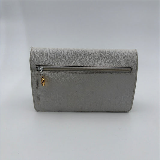 Pre-Owned White Timeless Caviar Leather Wallet on Chain