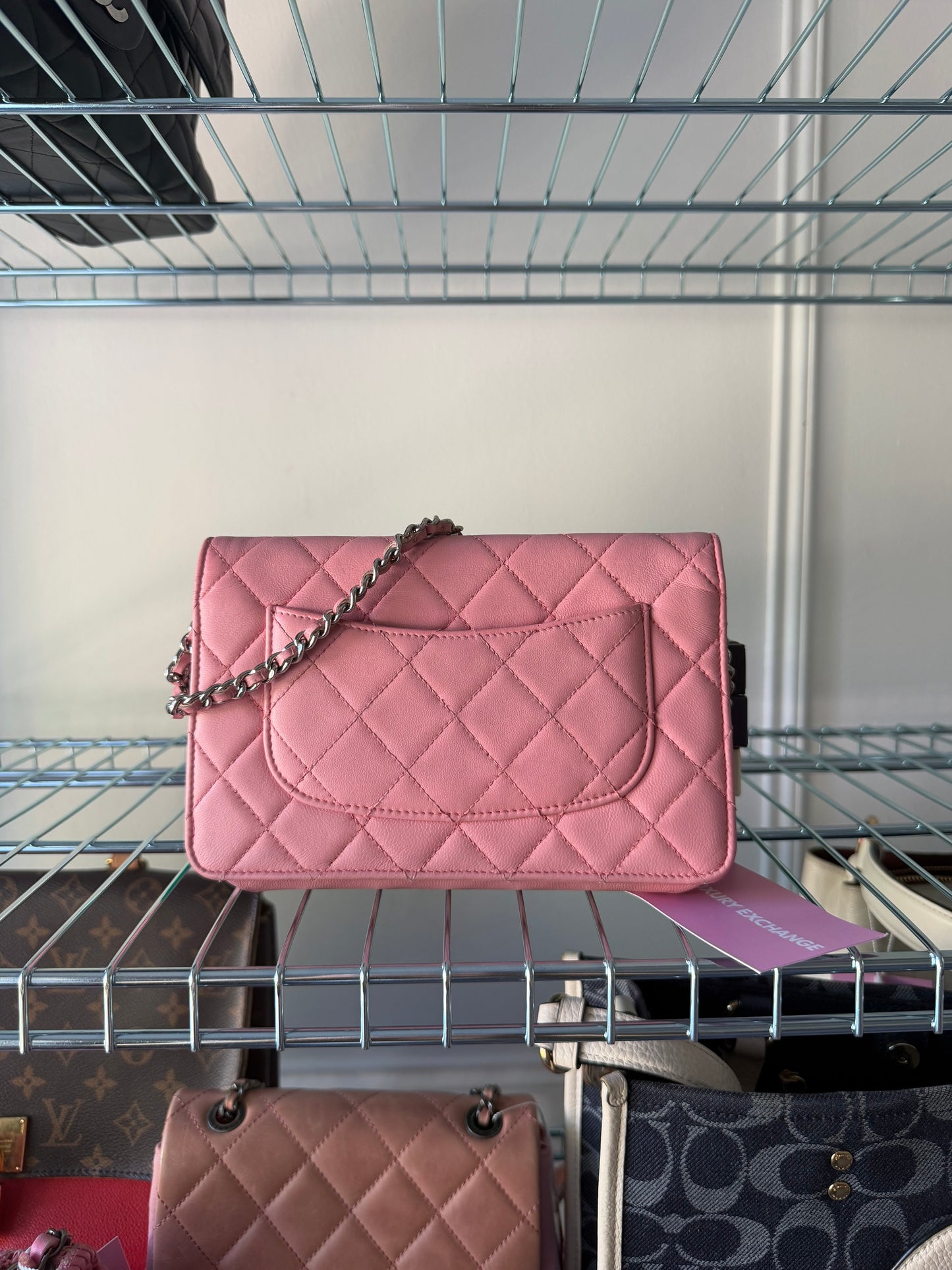 Pre-Owned Pink Matelassé Lambskin Wallet on Chain