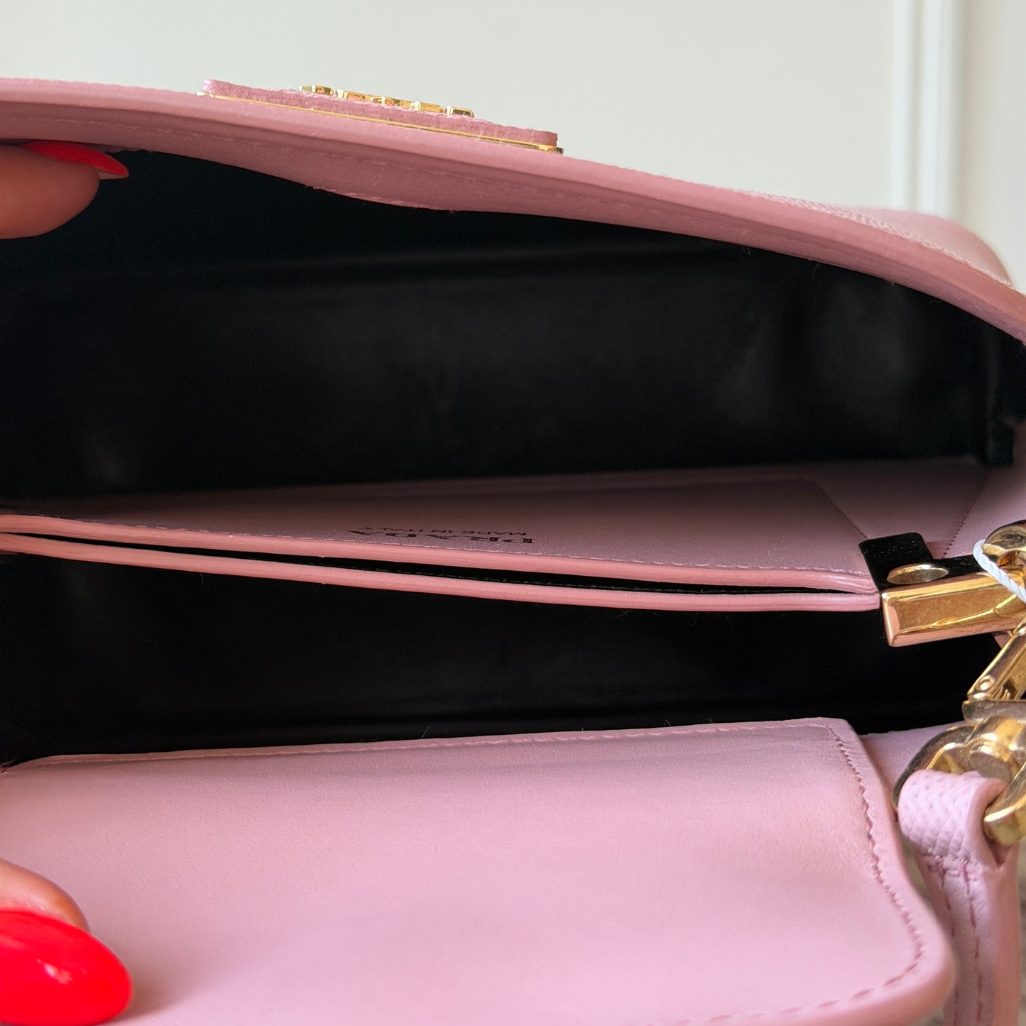 Pre-Owned Baby Pink Saffiano Leather Tote w/Strap