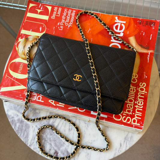 Pre-Owned Black Matelassé Caviar Leather Wallet on Chain