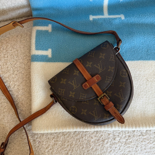Pre-Owned LV Monogram Canvas Chantilly PM Crossbody Bag