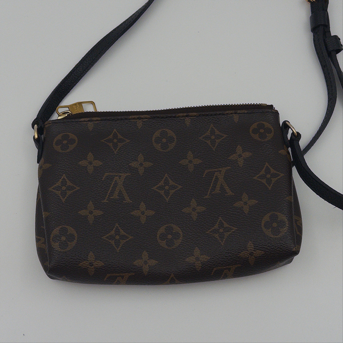 Pre-Owned LV Monogram Canvas Pallas Pochette Crossbody Bag
