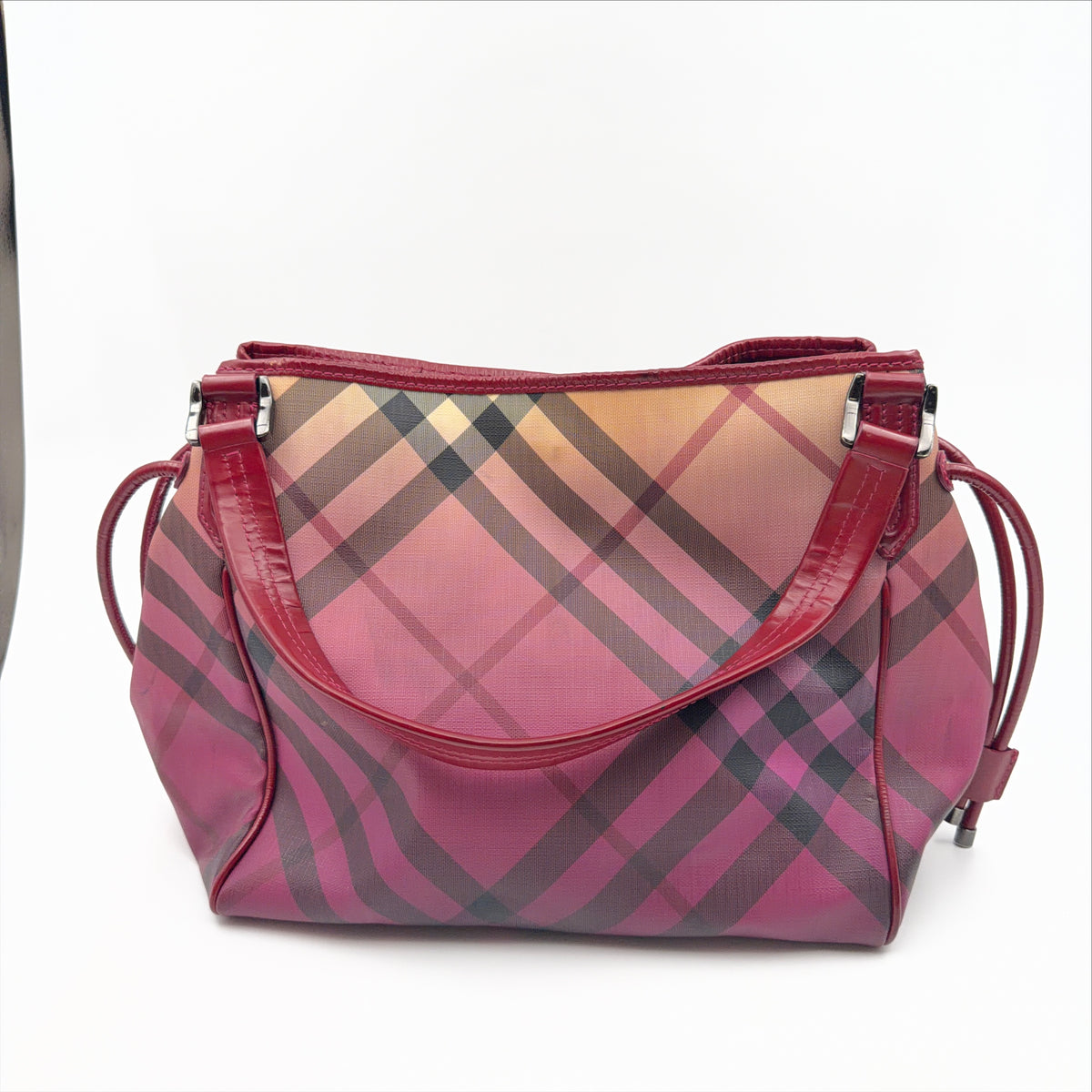 Pre-Owned Red Gradient Novacheck Coated Canvas Shoulder Bag