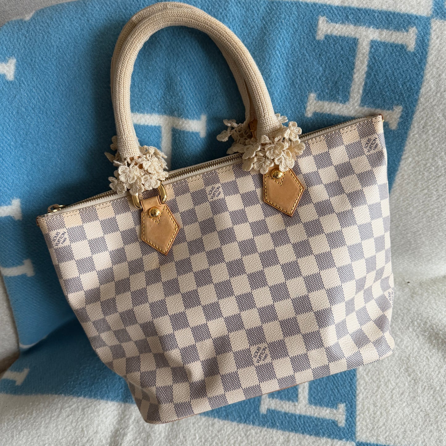 Pre-Owned Damier Azur Canvas Saleya PM