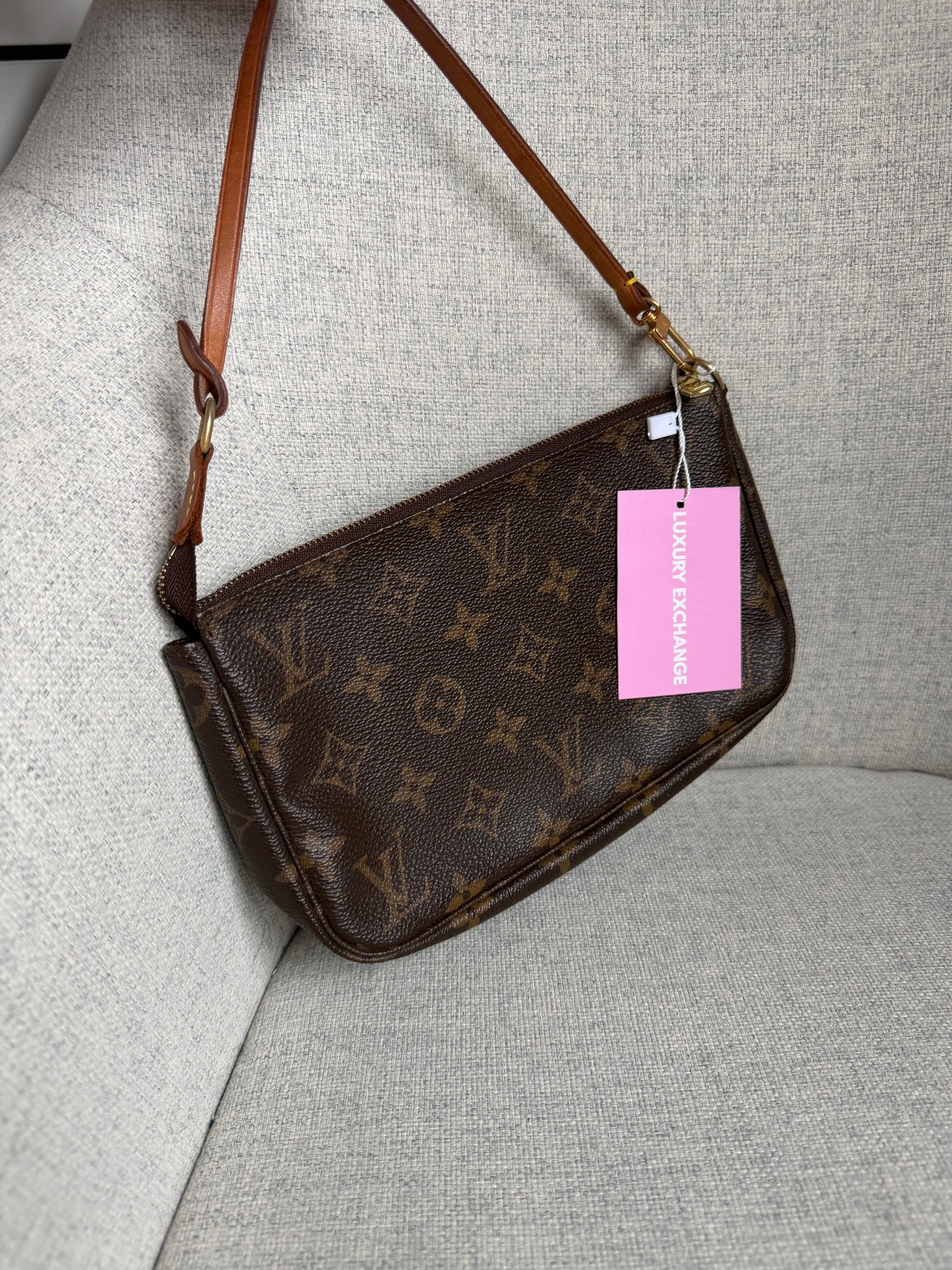 Pre-Owned LV Monogram Canvas Pochette Accessoires Handbag