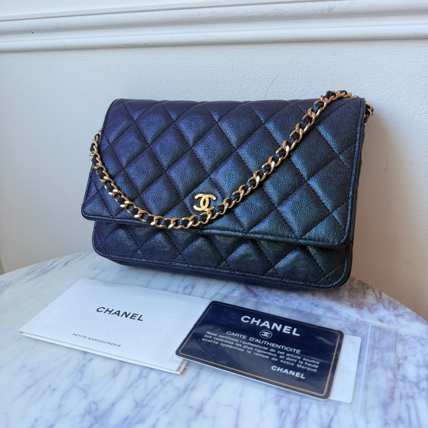 2019 Iridescent Shiny Caviar Leather Wallet on Chain Handbag