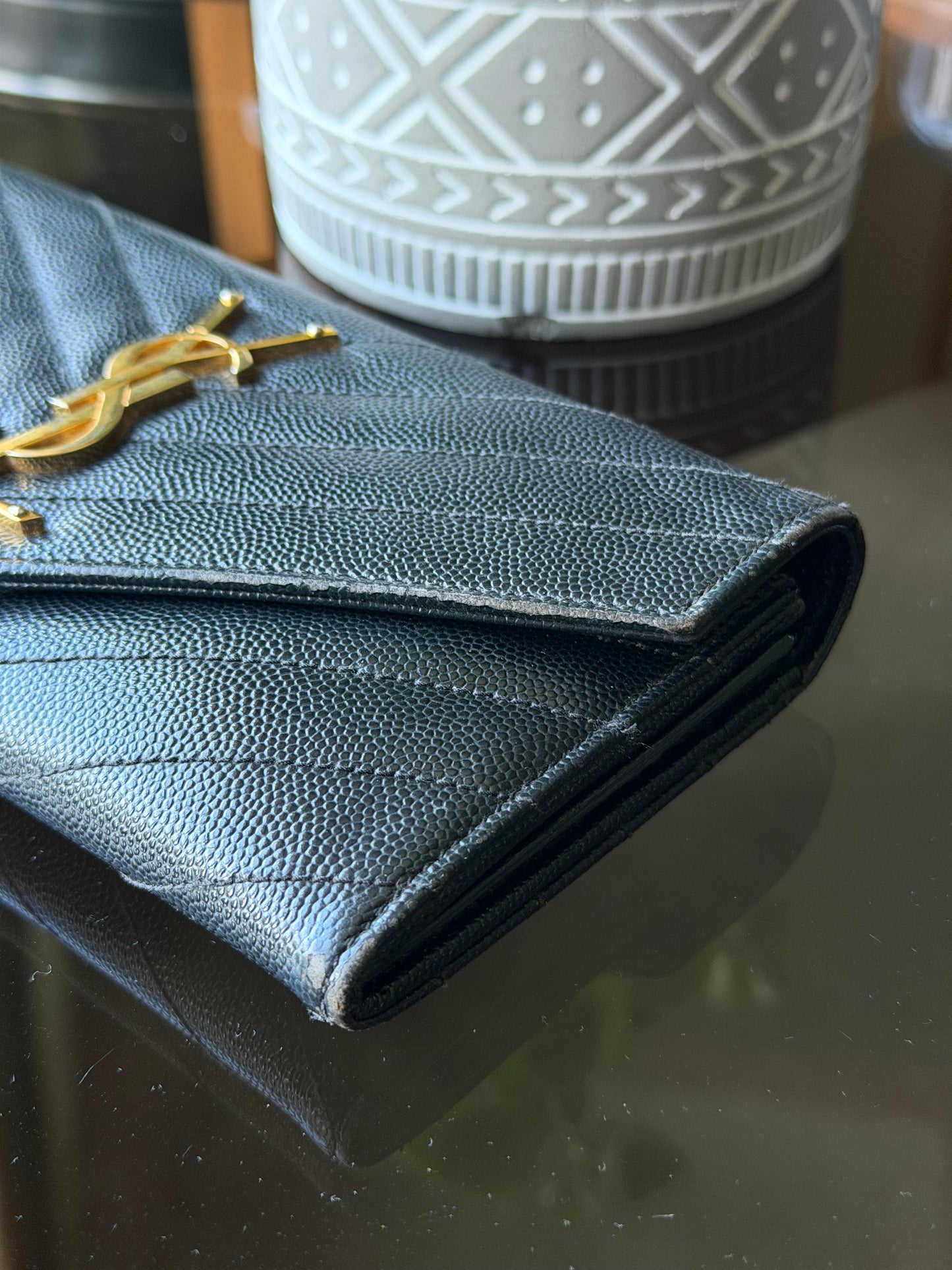 Pre-Owned Black Caviar Grained Calfskin Leather Wallet