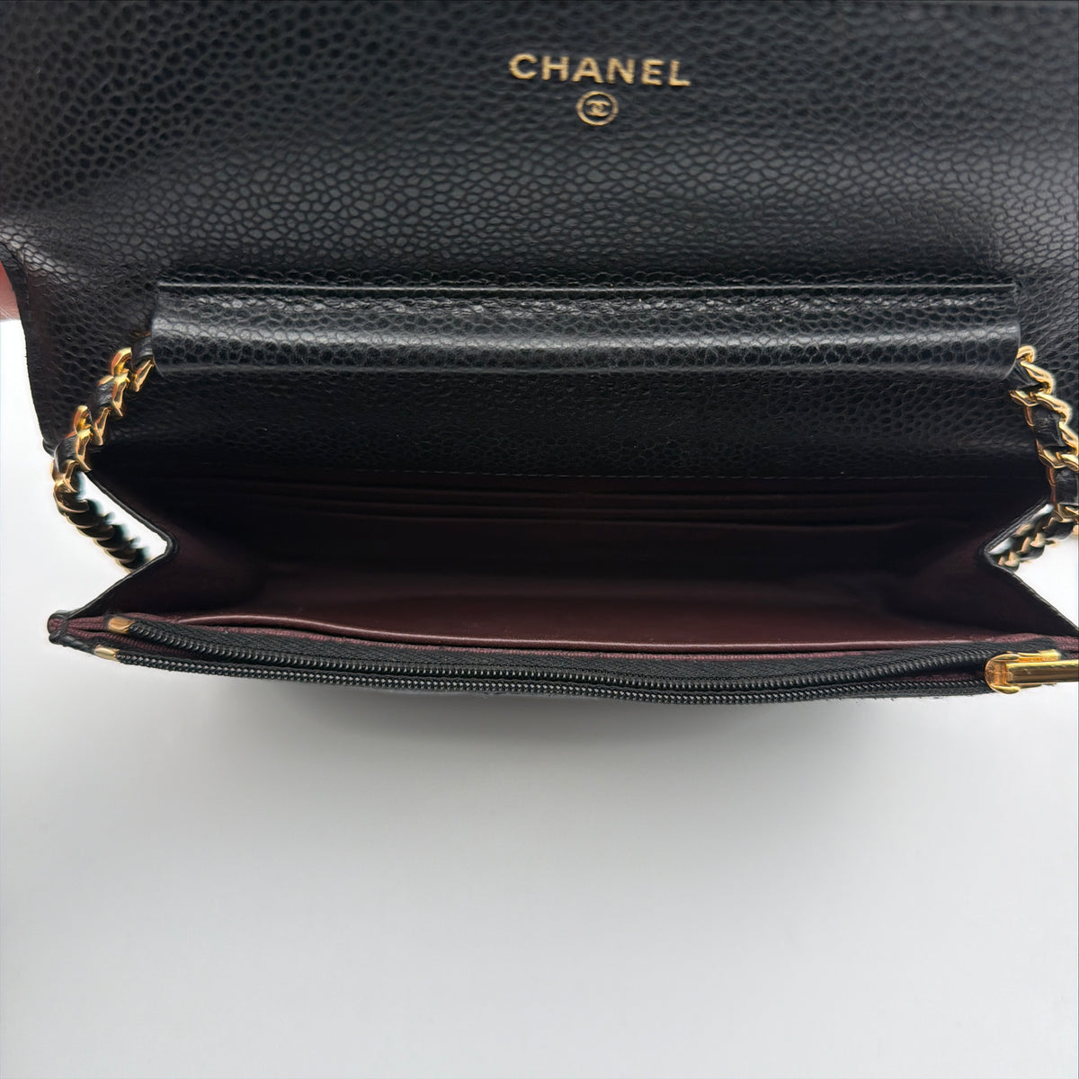 Pre-Owned Black Caviar Leather Wallet on Chain GHW