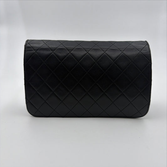 Pre-Owned Black Lambskin Full Flap Shoulder Bag