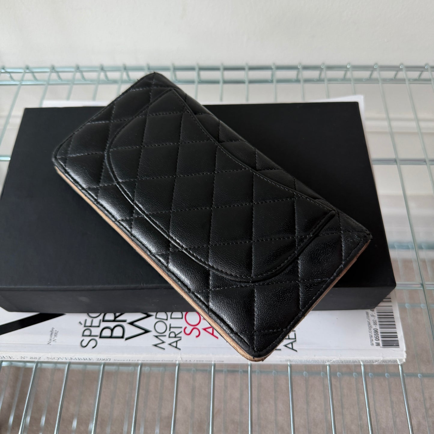 Pre-Owned Black Matelassé Lambskin Leather Flap Wallet