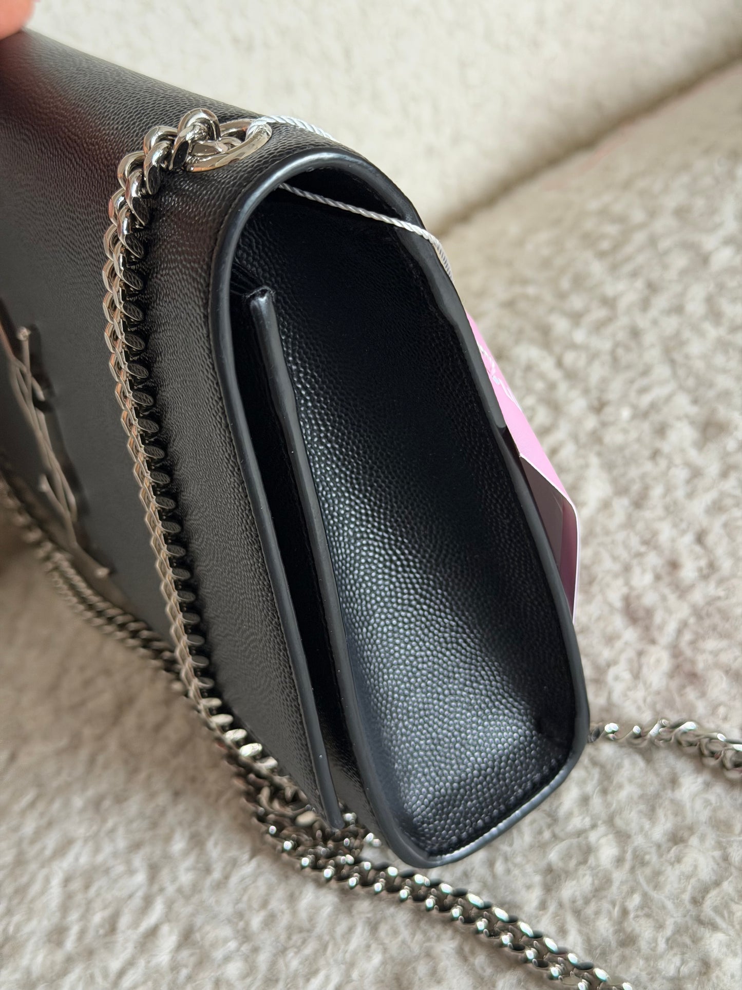 Pre-Owned Black Grained Calfskin Leather Cassandra Crossbody Bag