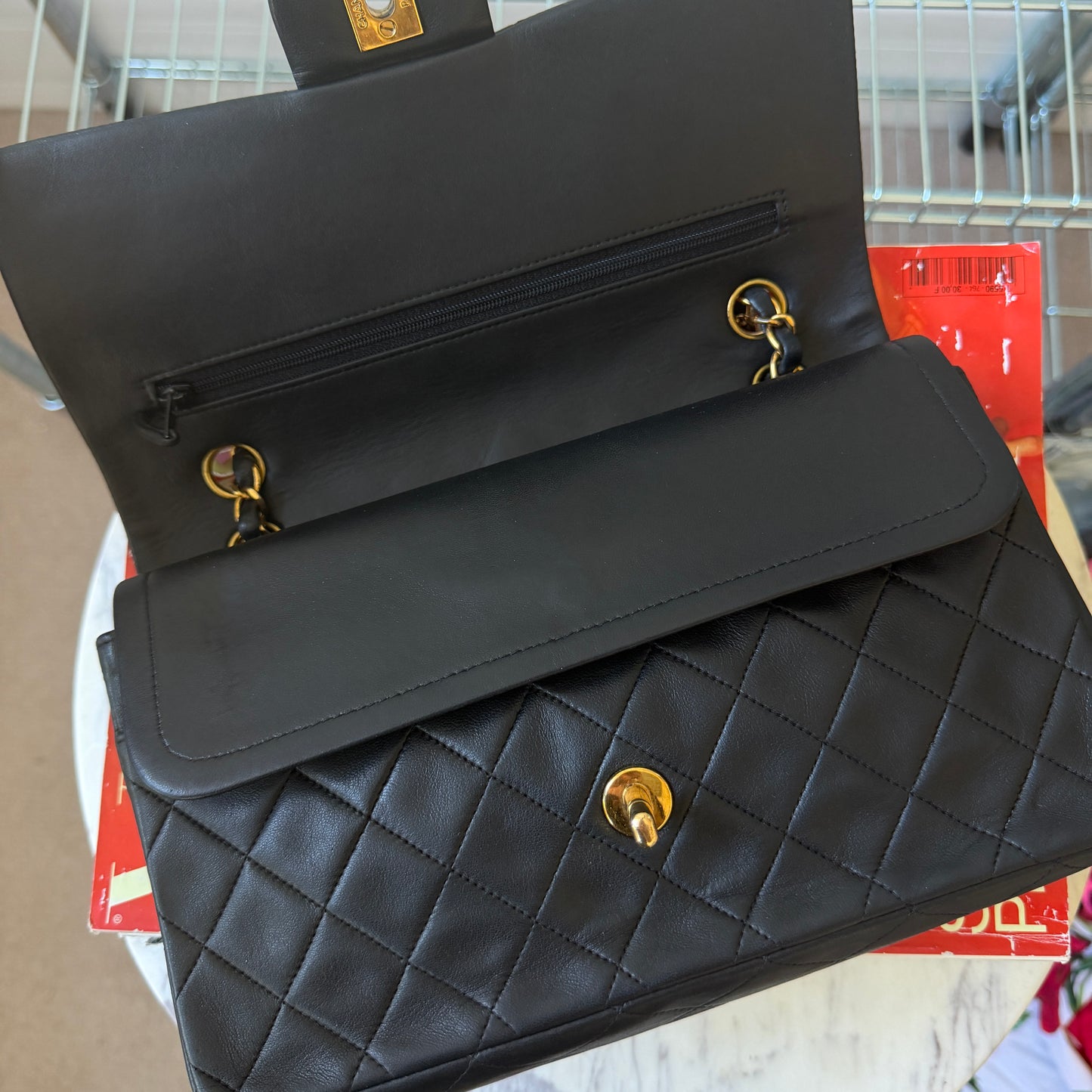 Pre-Owned Black Matelassé Lambskin Medium Classic Double Flap 24KGHW