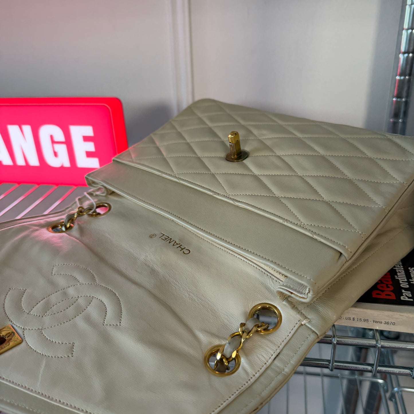 Pre-Owned Beige Lambskin Single Flap Shoulder Bag