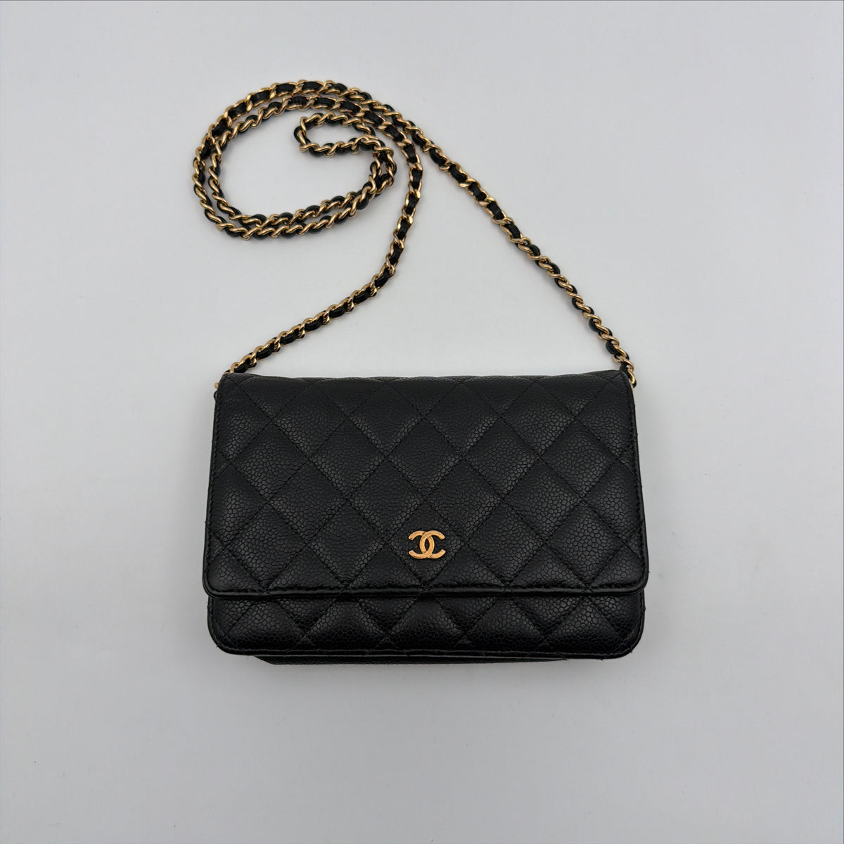 Pre-Owned Black Caviar Leather Wallet on Chain GHW